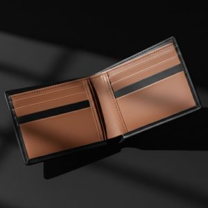 Bi-Fold Wallet – Black Tan